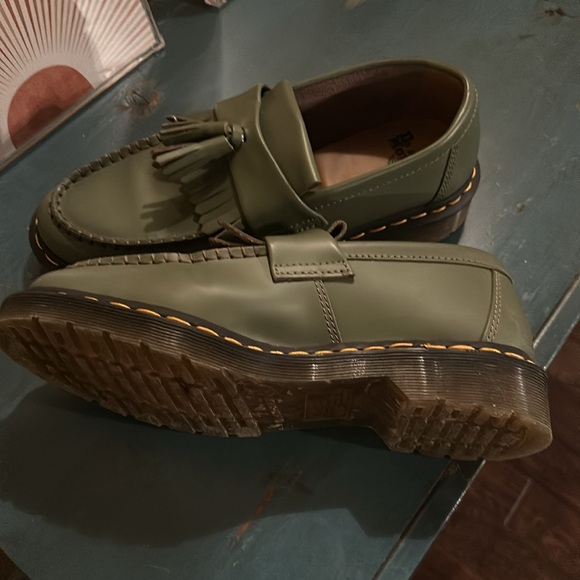 Dr Martens loafers worn once - Picture 3 of 4